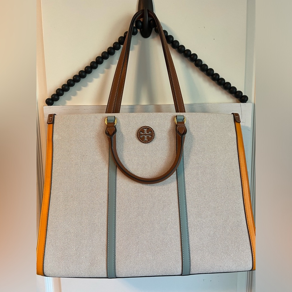 TORY BURCH Blake Canvas Jumbo Tote Bag Purse Travel Shoulder Natural NWT Classic